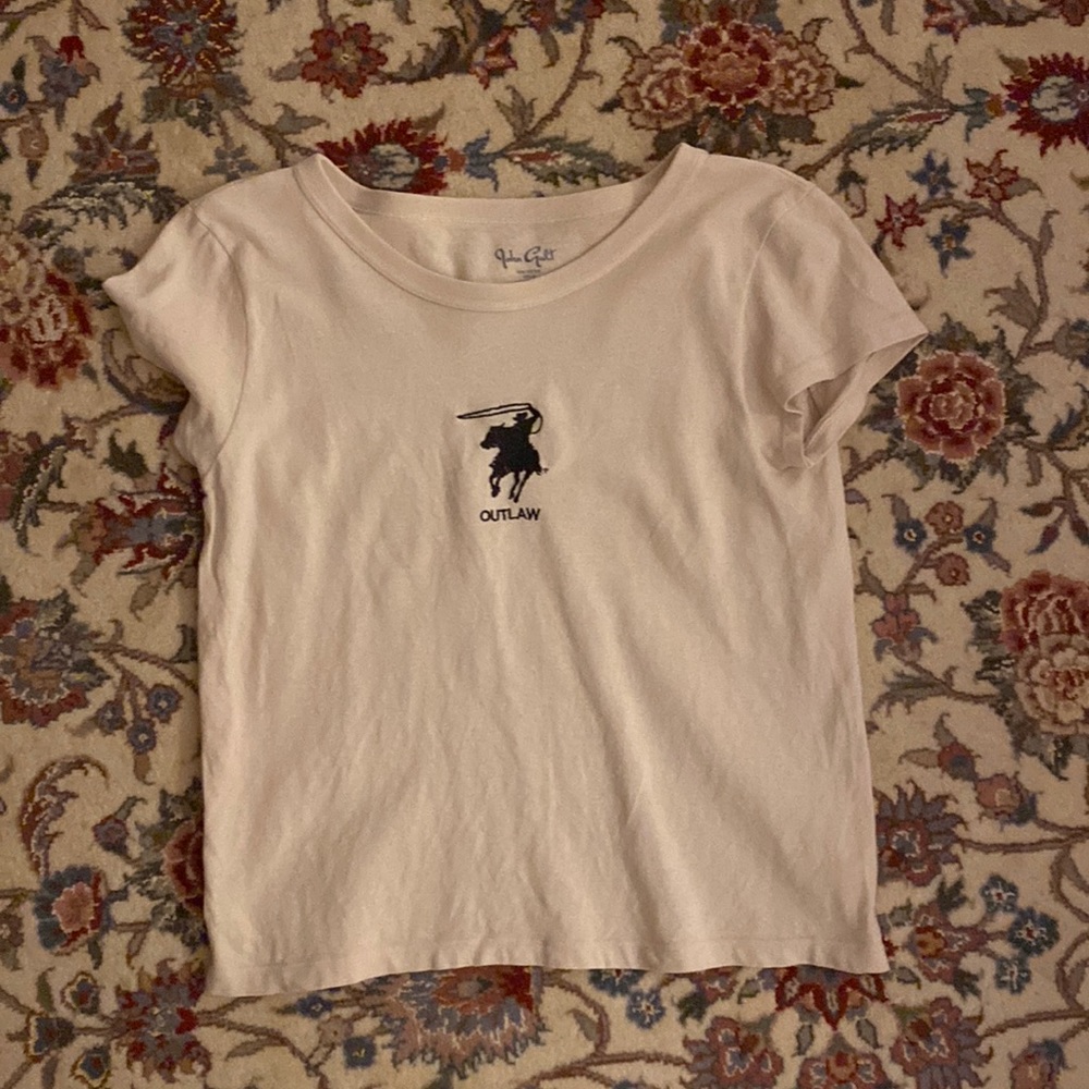Cute Brandy Melville baby tee!!